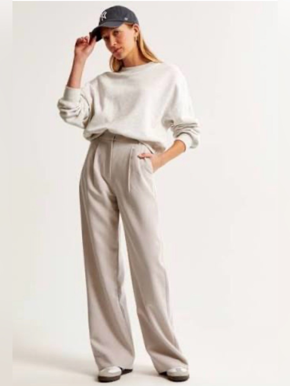Abercrombie and Fitch The Sloane Tailored Pant Wide Leg High Rise Trouser Pants
